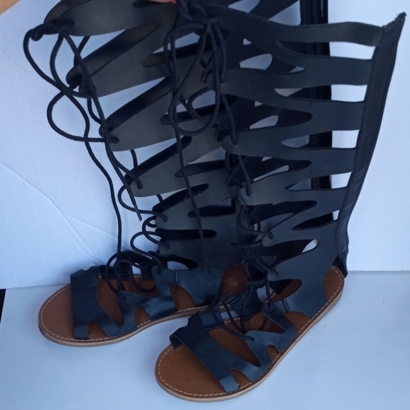 Mossimo Women's Black Gladiator Sandals 7 - Picture 1 of 3
